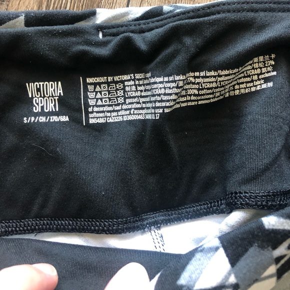 VS Knockout Leggings - size small - Picture 3 of 5